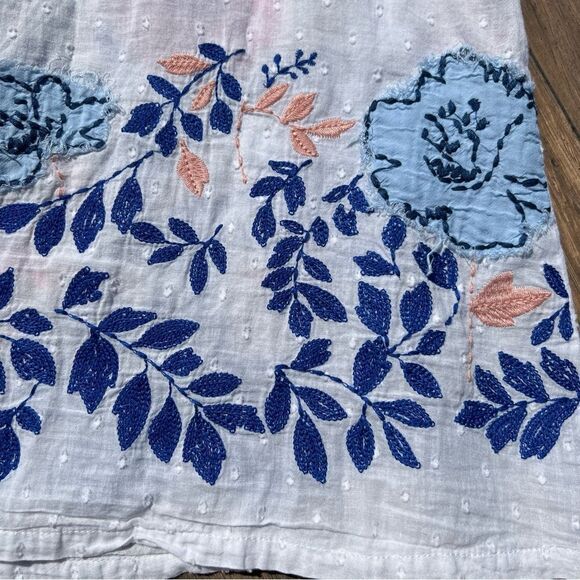 Skies are Blue Embroidered Tank Top | Size: Small | Color: White - Picture 3 of 5